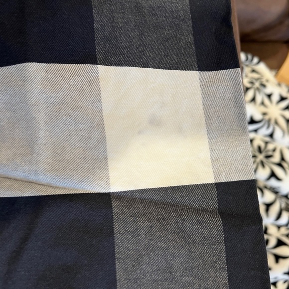 Black and white buffalo check curtains - Picture 3 of 3